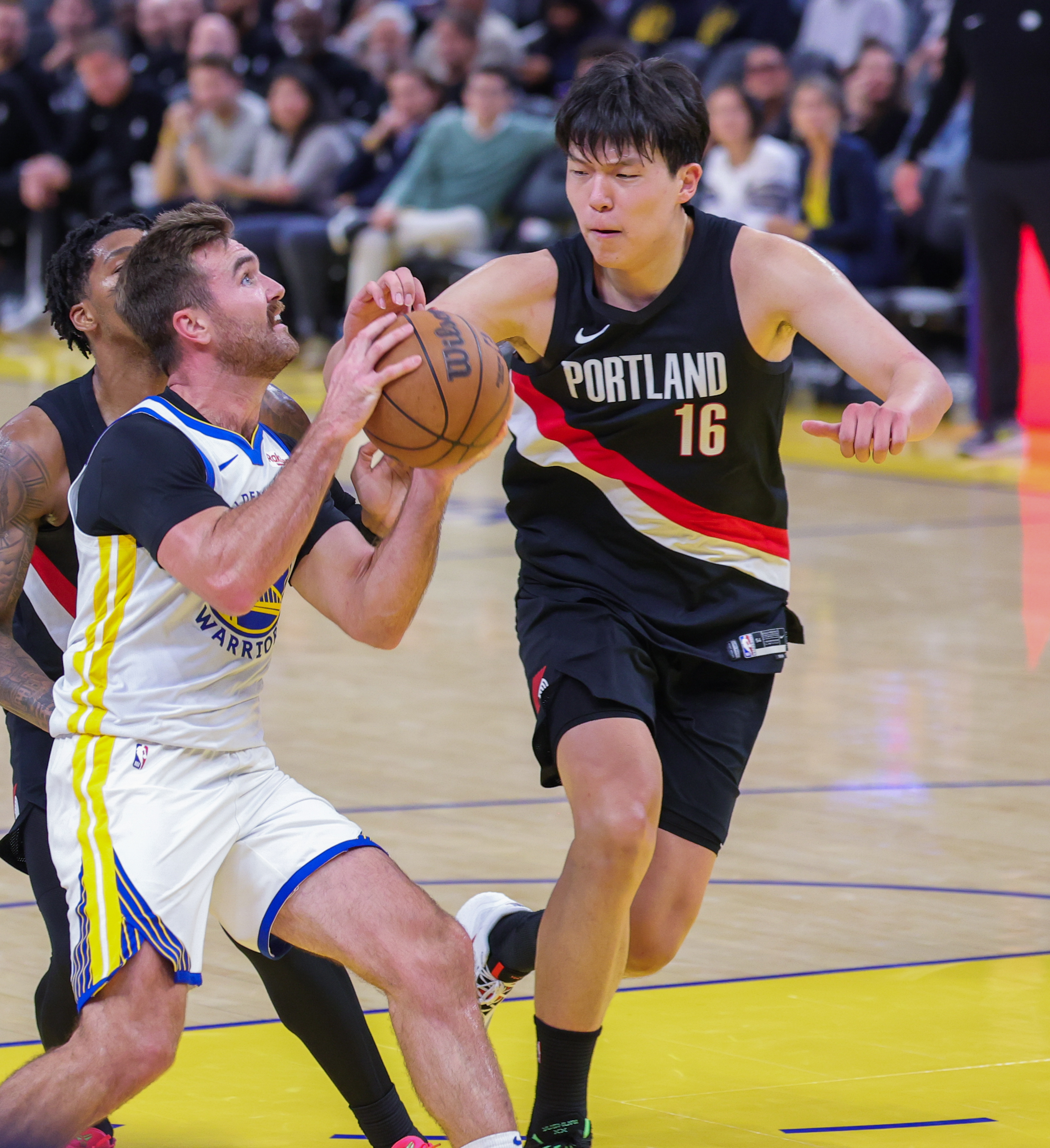 关于开拓者队伤员不断增加，需加强备战的信息