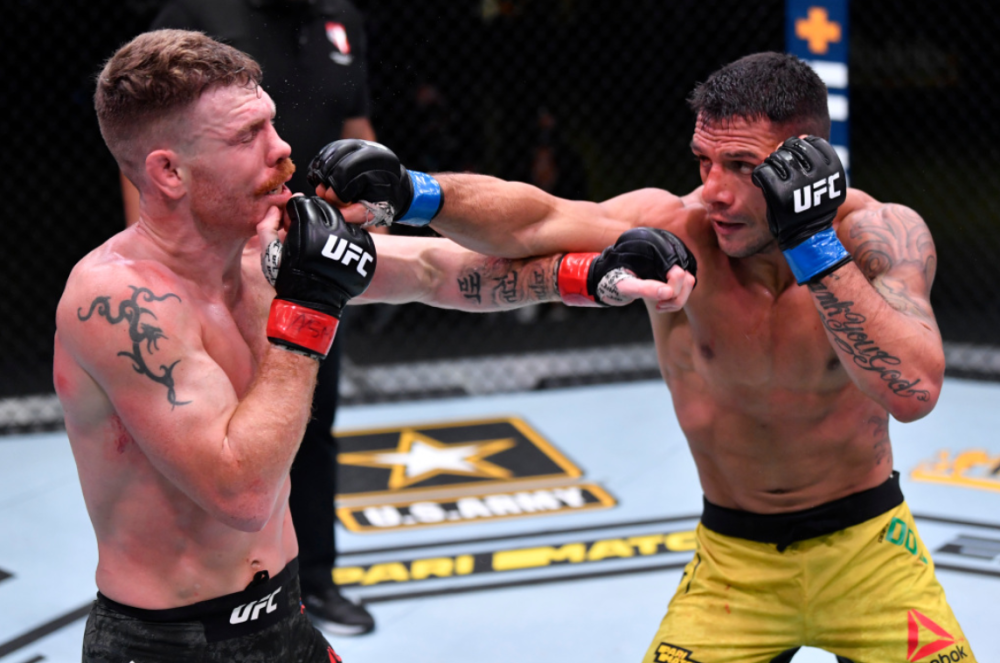 包含诺里奇城延续不败战绩临阵换将收获激动人心胜利的词条